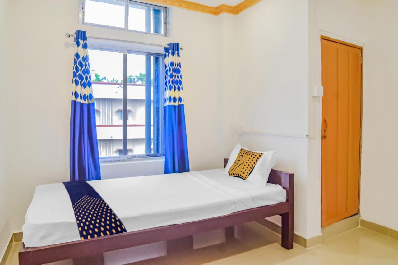 Spot On Nirvaan Guest House Kaharpara Exterior foto